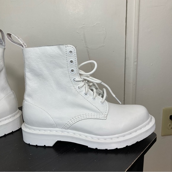 Dr. Martens 1460 PASCAL WOMEN'S MONO LACE UP LEATHER BOOTS - Picture 7 of 16